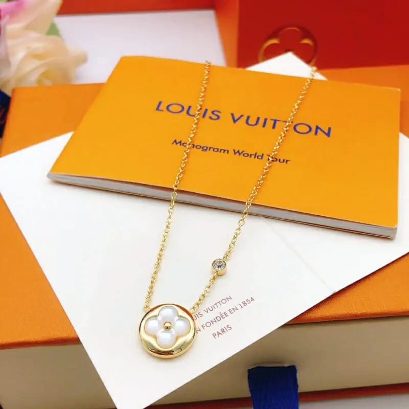 louis vuitton collier s_12534b41